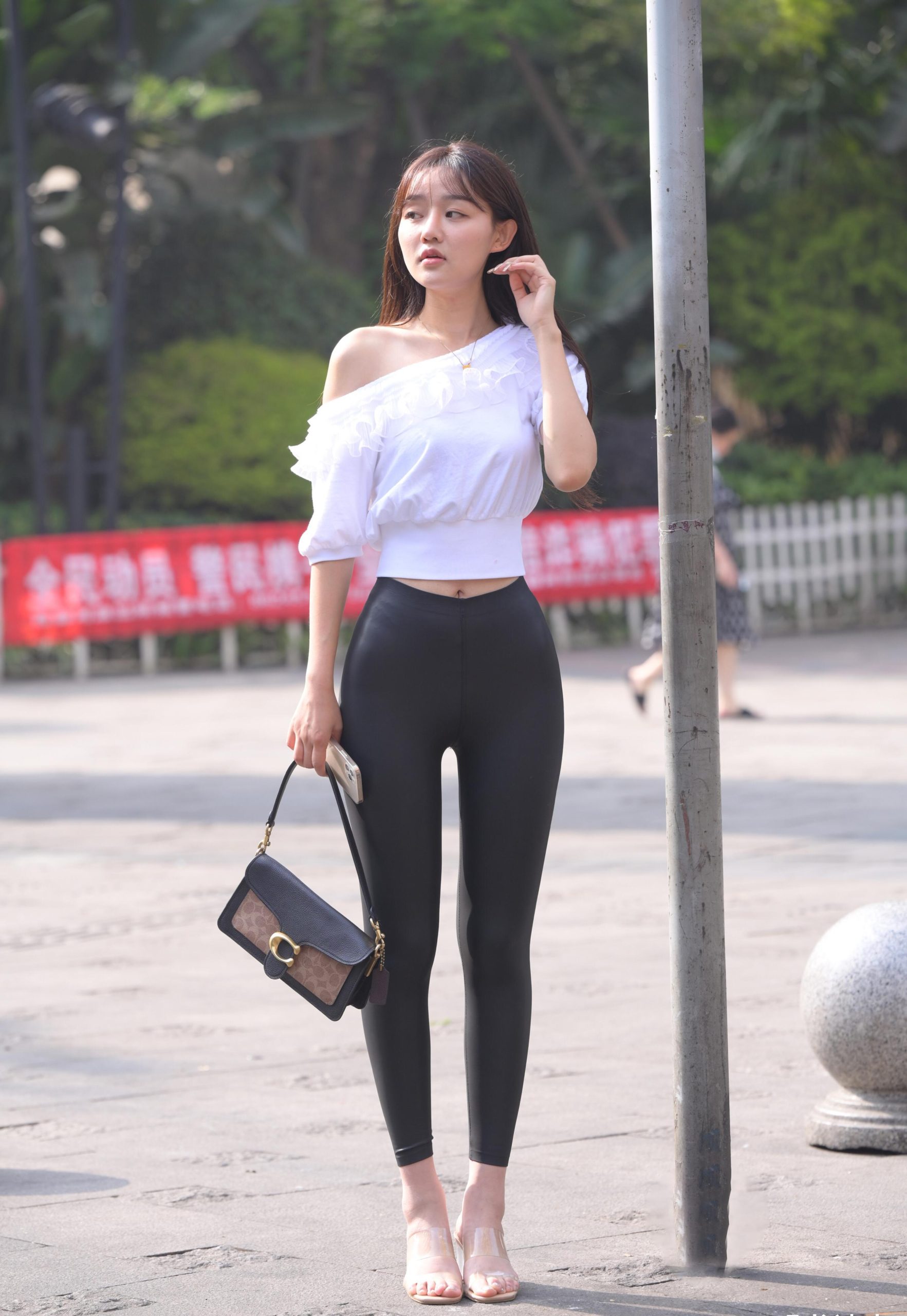 图片[5]-笑容非常甜美且治愈的皮裤女孩 J1945 751P1V-22.1GB-萌素素