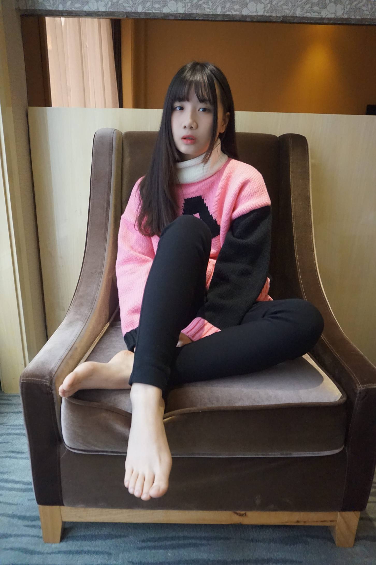 图片[1]-齐刘海的长发女孩【70P】20016-萌素素