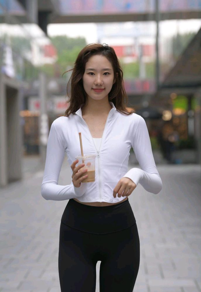 酷似刘亦菲的黑色瑜伽裤女孩J2237 340P1V-14.8GB  萌酥酥-萌素素