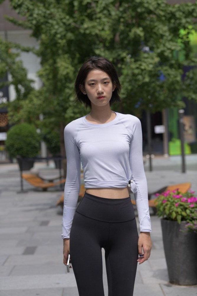 短发长腿的女生J2791 292P-5.71GB-萌素素