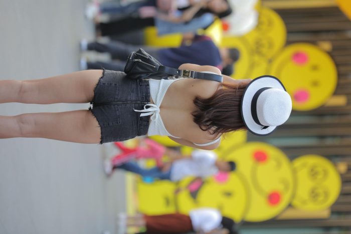 非常时尚阳光的牛仔热裤女孩【808P】00064-萌素素