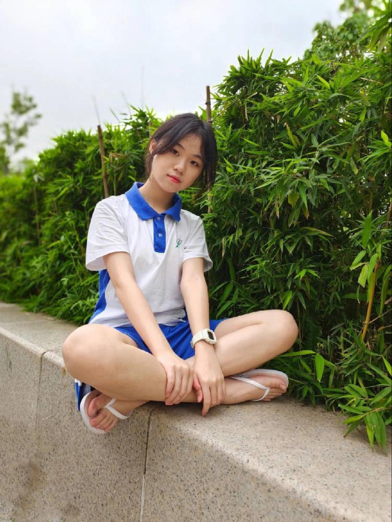 图片[1]-穿校服非常清纯的小姑娘【49P】20003-萌素素