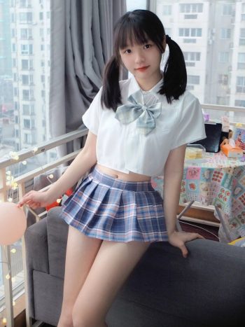 图片[7]-网格丝袜的清纯双马尾小姑娘-萌素素