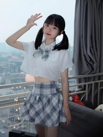 图片[6]-网格丝袜的清纯双马尾小姑娘-萌素素