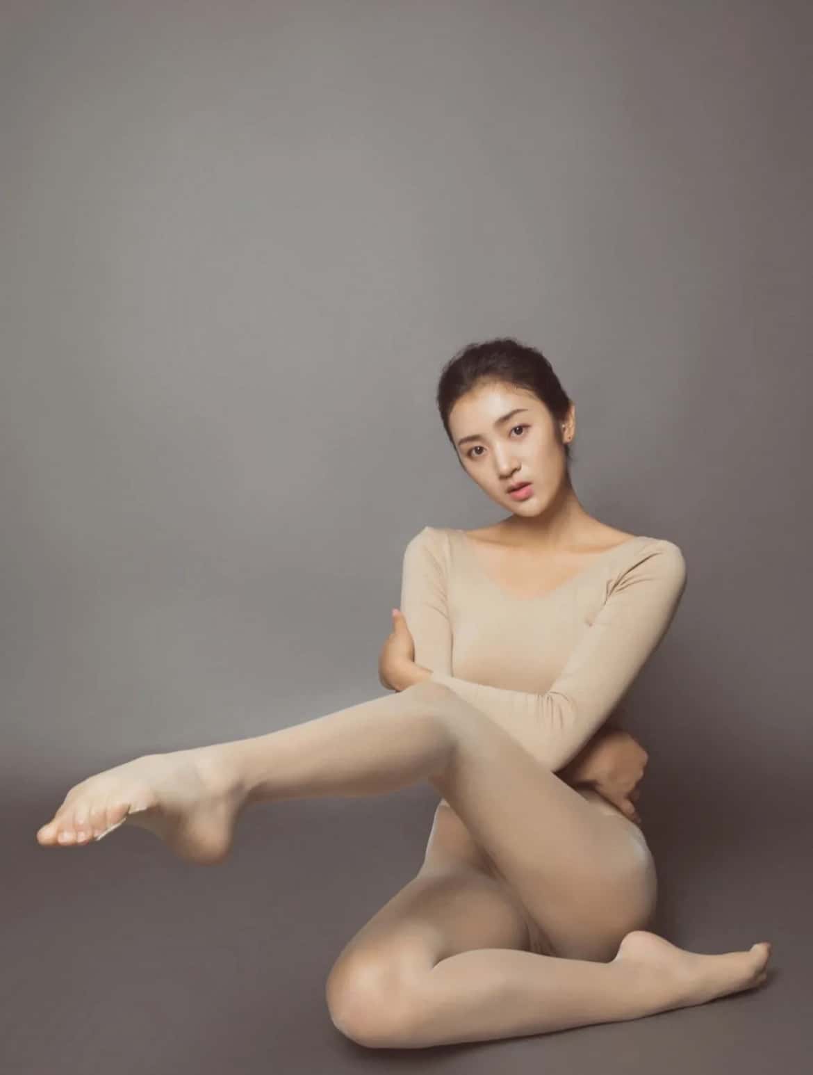 图片[2]-美少女舞蹈生110套艺术写真合集-萌素素